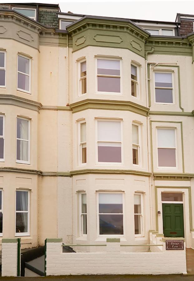 Denelea - Stunning Sea Views! Scarborough Exterior photo