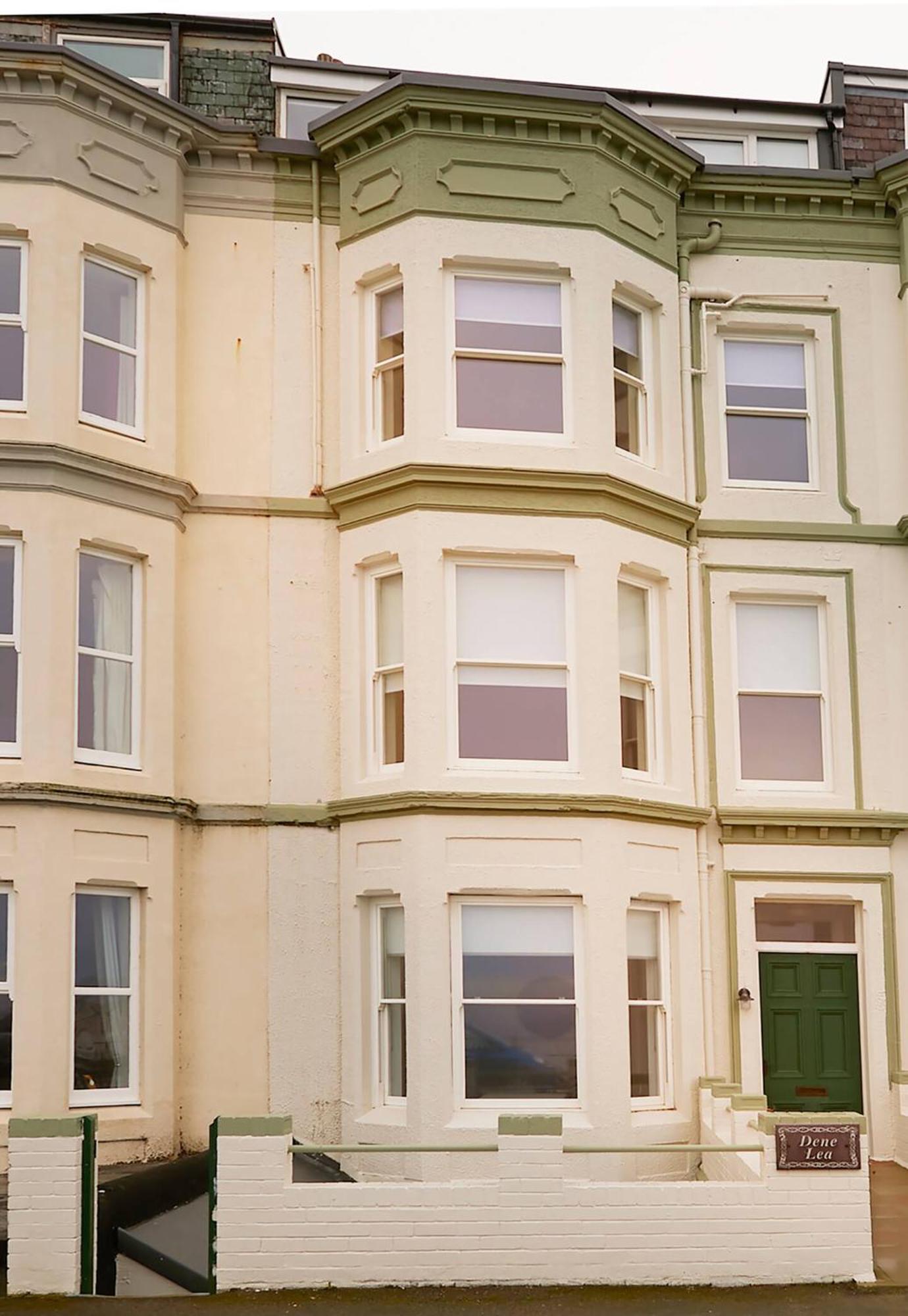 Denelea - Stunning Sea Views! Scarborough Exterior photo